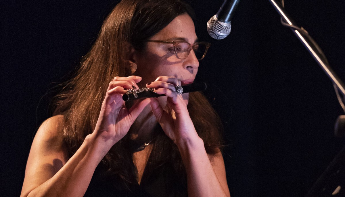 Andrea Escobar presenta “Levedad”