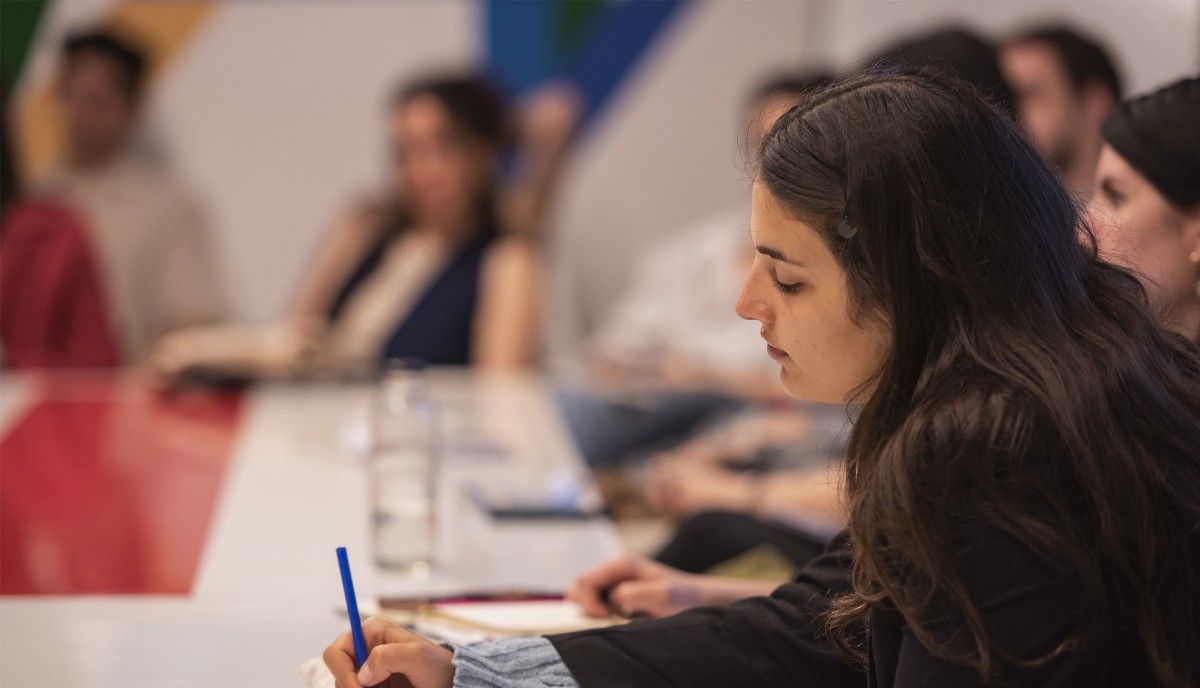Impulsos y variedades para una escritura teatral con Valeria Correa