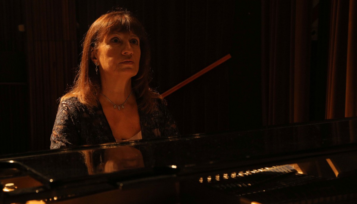 Nélida Sánchez - piano