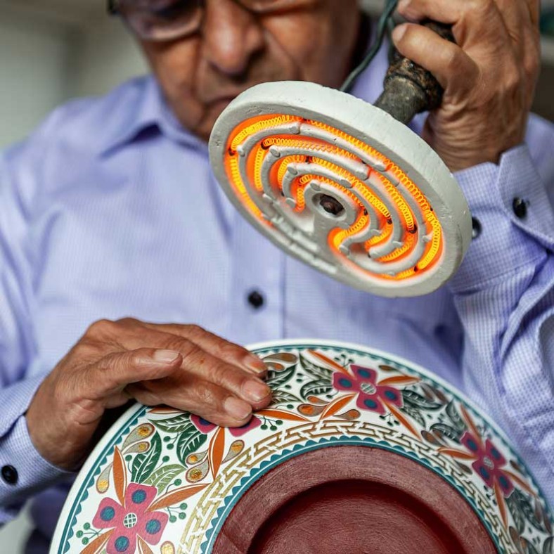 El Barniz de Pasto, una tradición artesanal única en el mundo