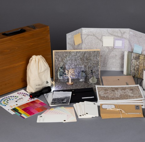 Sol oculto, mirada brillante