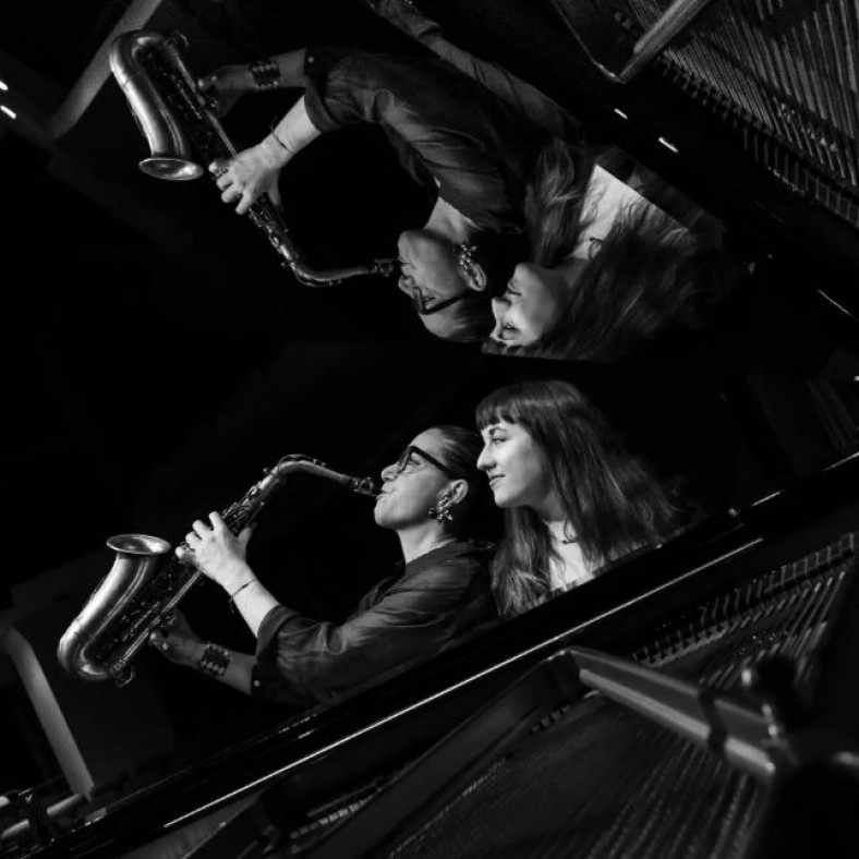 Yamile Burich y Ornella Contreras