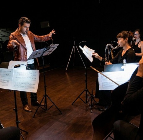 Convocatoria para compositores de obras mixtas