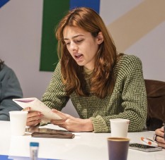 Poesía: un acercamiento a lo extraño con Gustavo Yuste